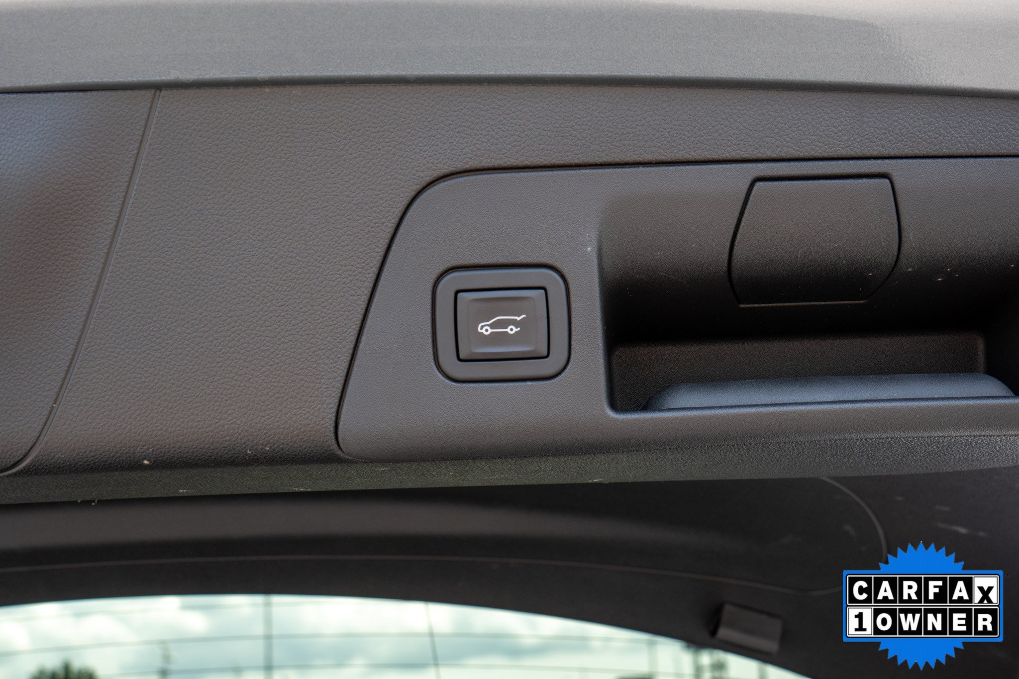 Used 2023 Buick Envision Essence AWD/4WD image 33