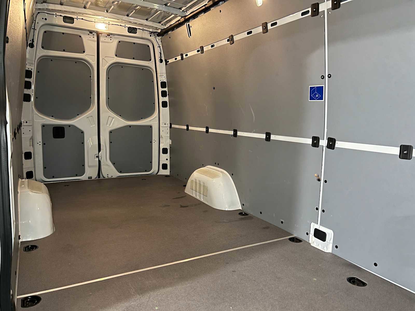 Used 2025 Mercedes-Benz Sprinter 2500 image 13