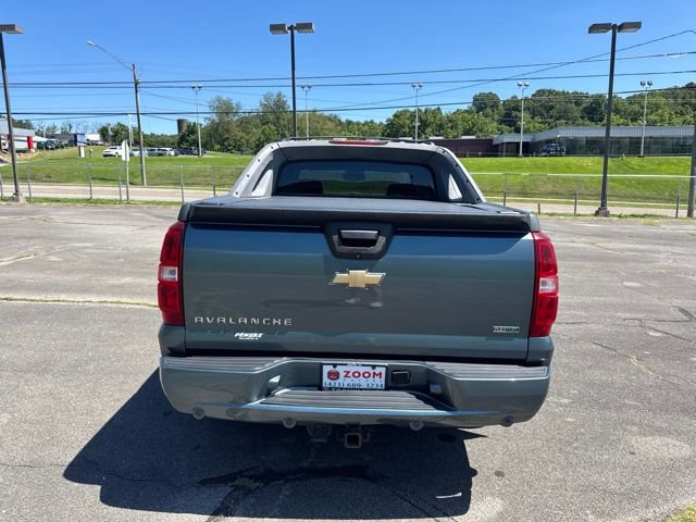 Used 2011 Chevrolet Avalanche LS w/ Convenience Package AWD/4WD image 7