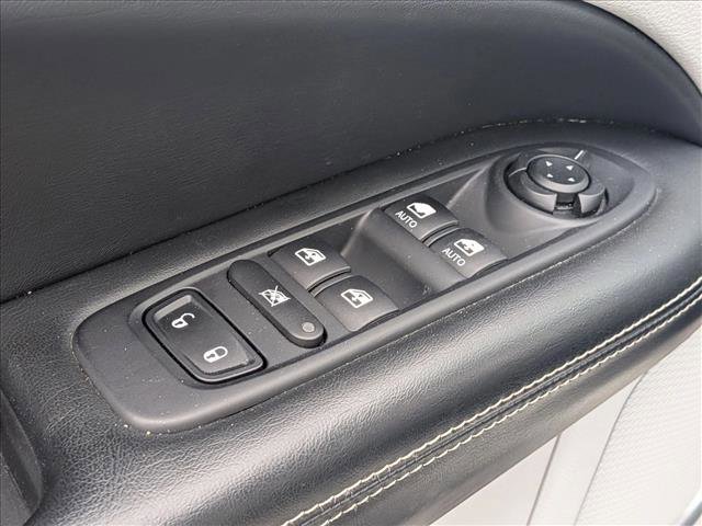 Used 2020 Jeep Compass Latitude image 10