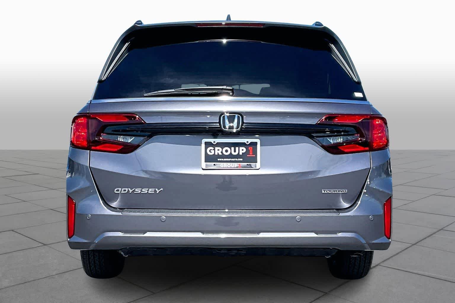 New 2026 Honda Odyssey Touring image 4