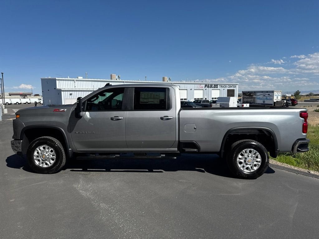 New 2026 Chevrolet Silverado 3500 LT w/ All Star Edition AWD/4WD image 7