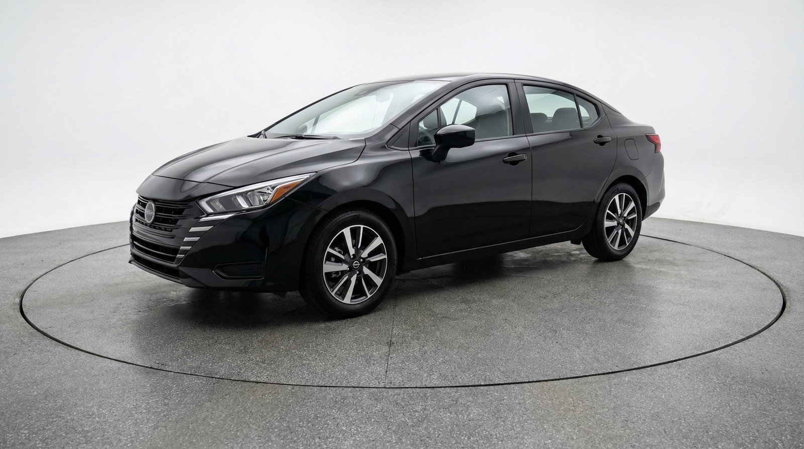 Used 2025 Nissan Versa SV image 3