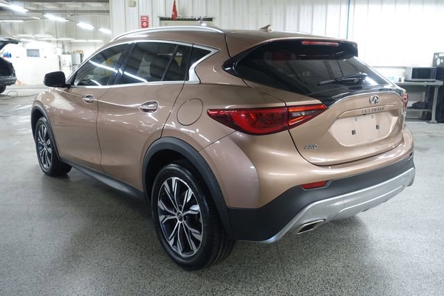 Used 2019 INFINITI QX30 AWD image 5