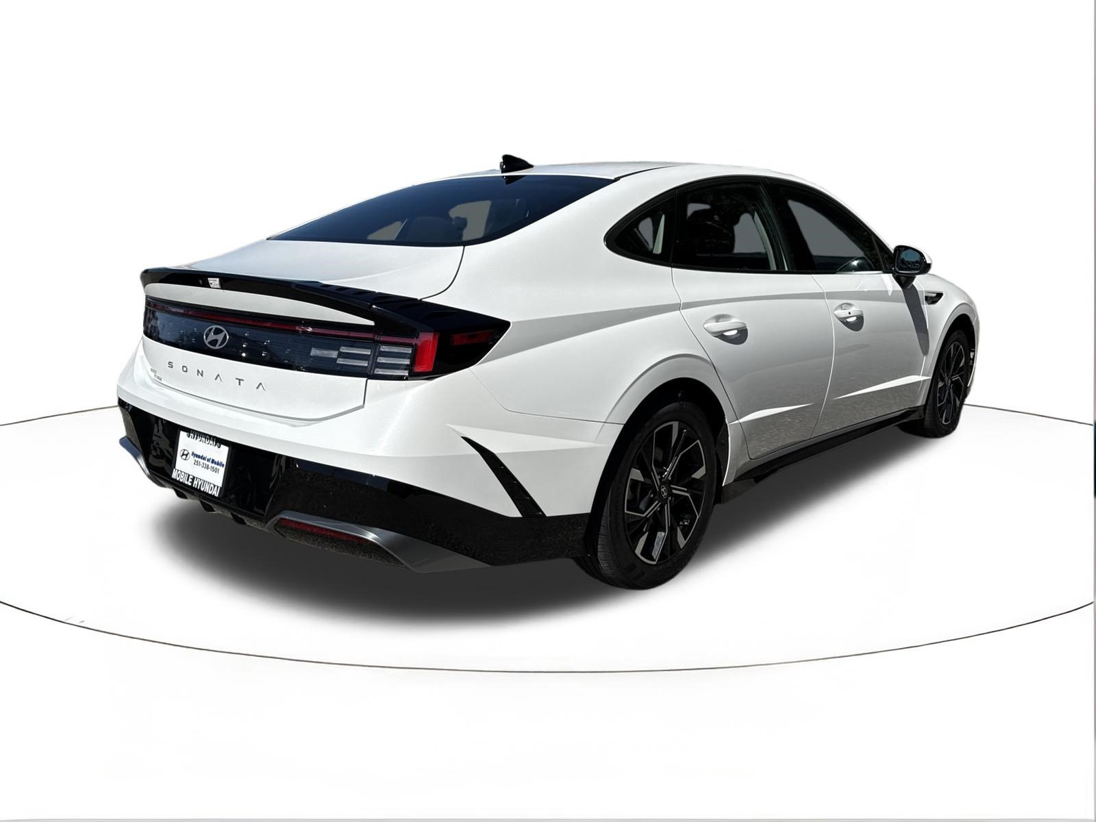 Certified 2025 Hyundai Sonata SEL FWD image 3