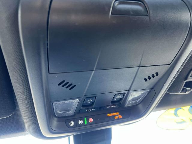 Used 2022 Chevrolet Equinox RS w/ RS Leather Package image 34