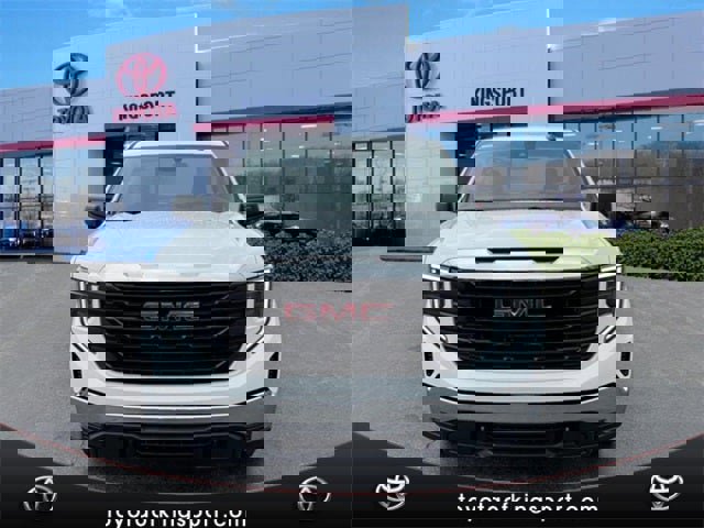 Used 2025 GMC Sierra 1500 Pro w/ Trailering Package image 8