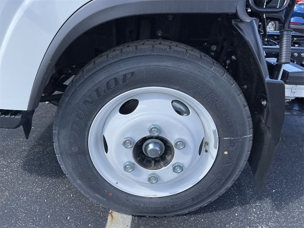 New 2024 Chevrolet Low Cab Forward image 6