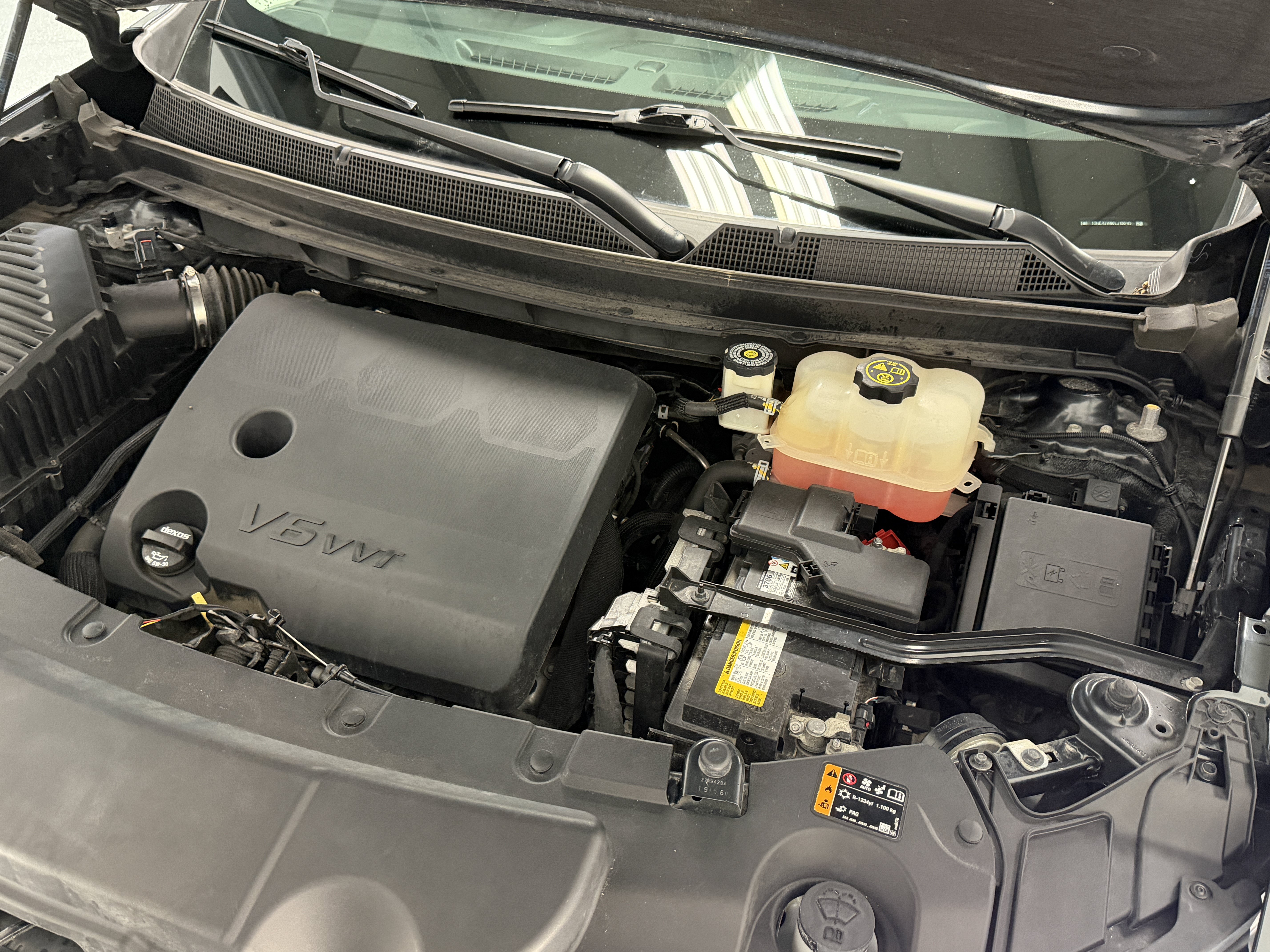 Used 2020 Chevrolet Traverse RS FWD image 35