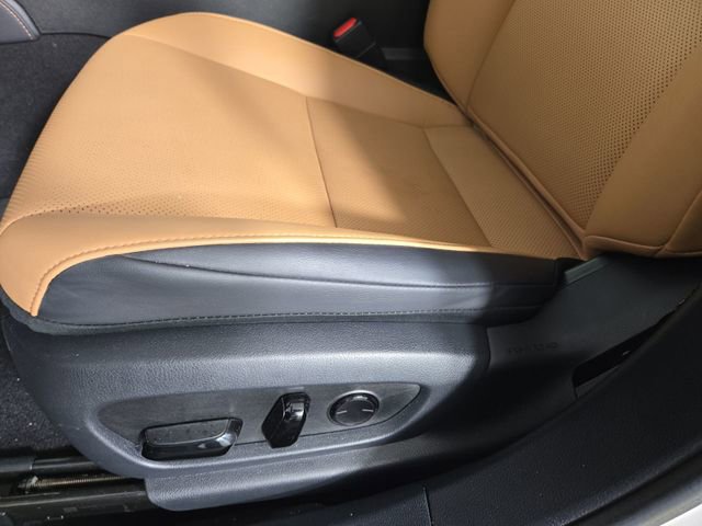 Used 2023 Lexus ES 350 w/ Premium Package image 32