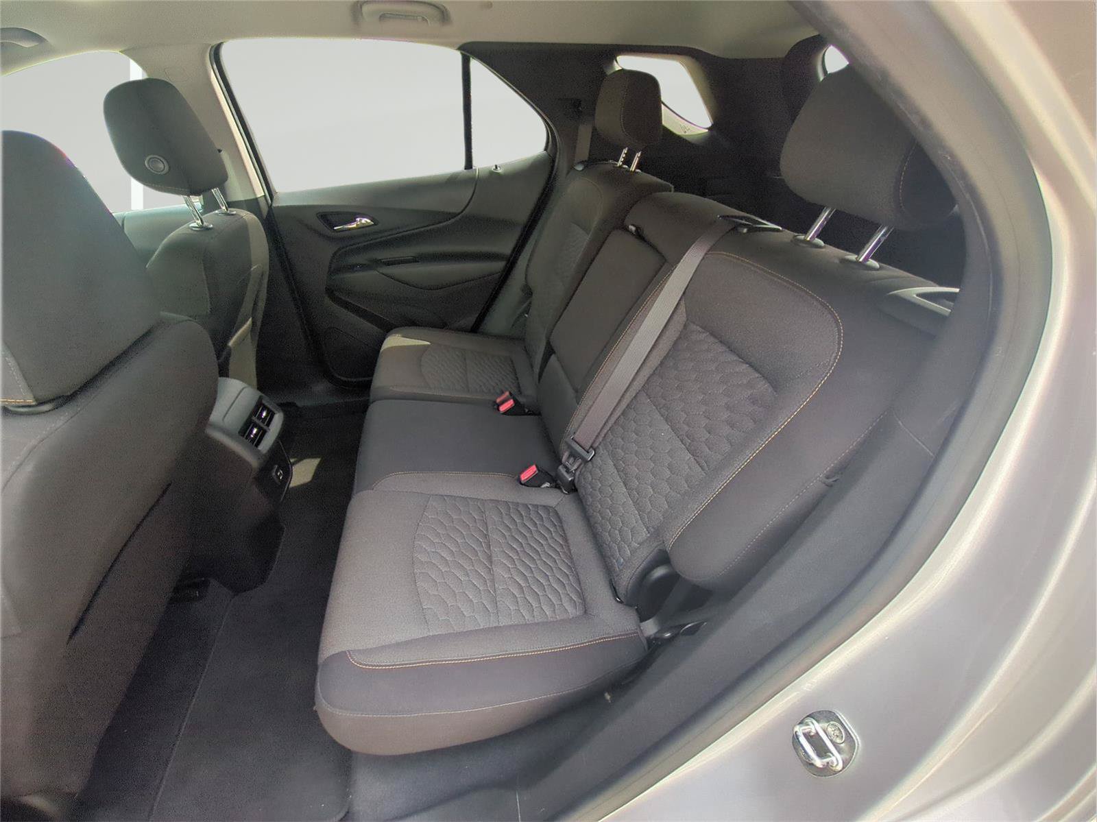 Used 2021 Chevrolet Equinox LT FWD image 30