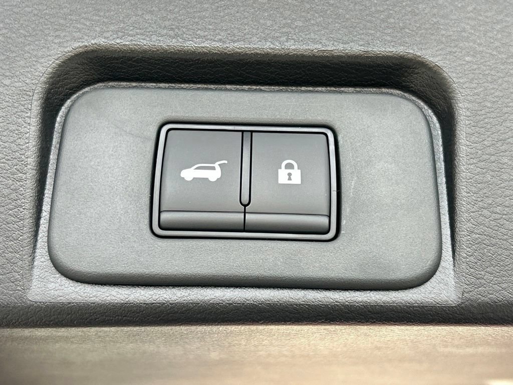 Used 2026 Nissan Rogue SV FWD image 51