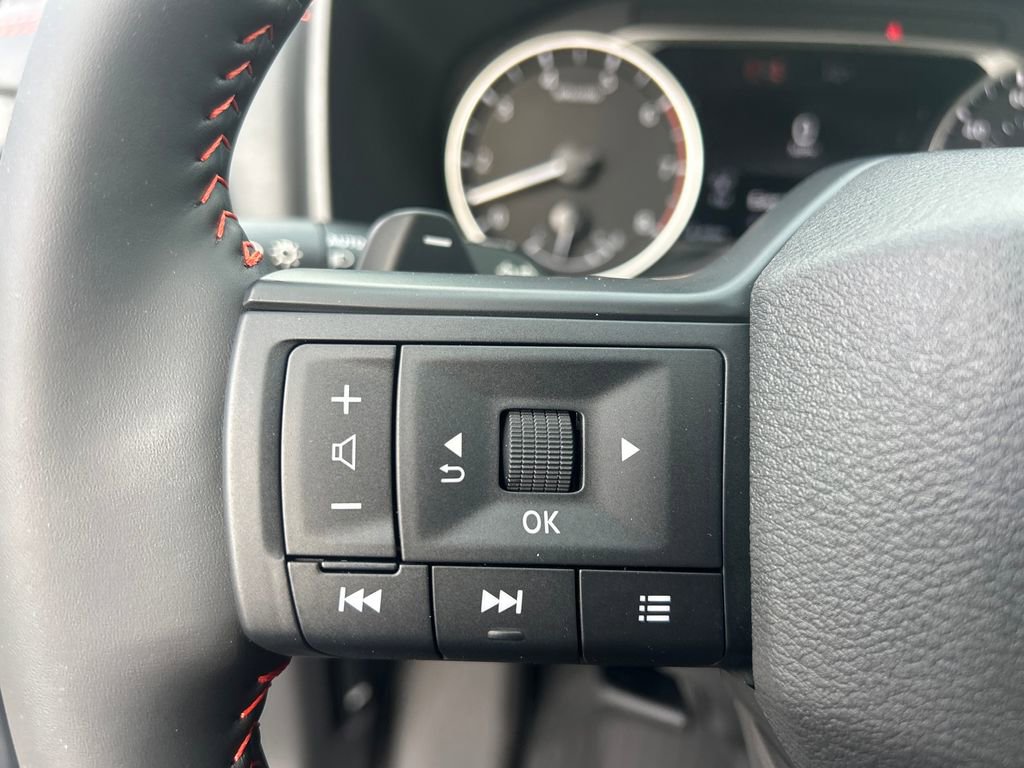 New 2026 Nissan Rogue SV image 32