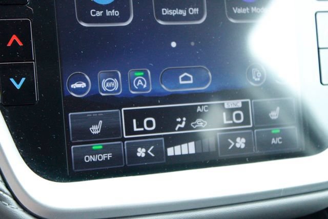 Used 2025 Subaru Outback Onyx Edition AWD/4WD image 30