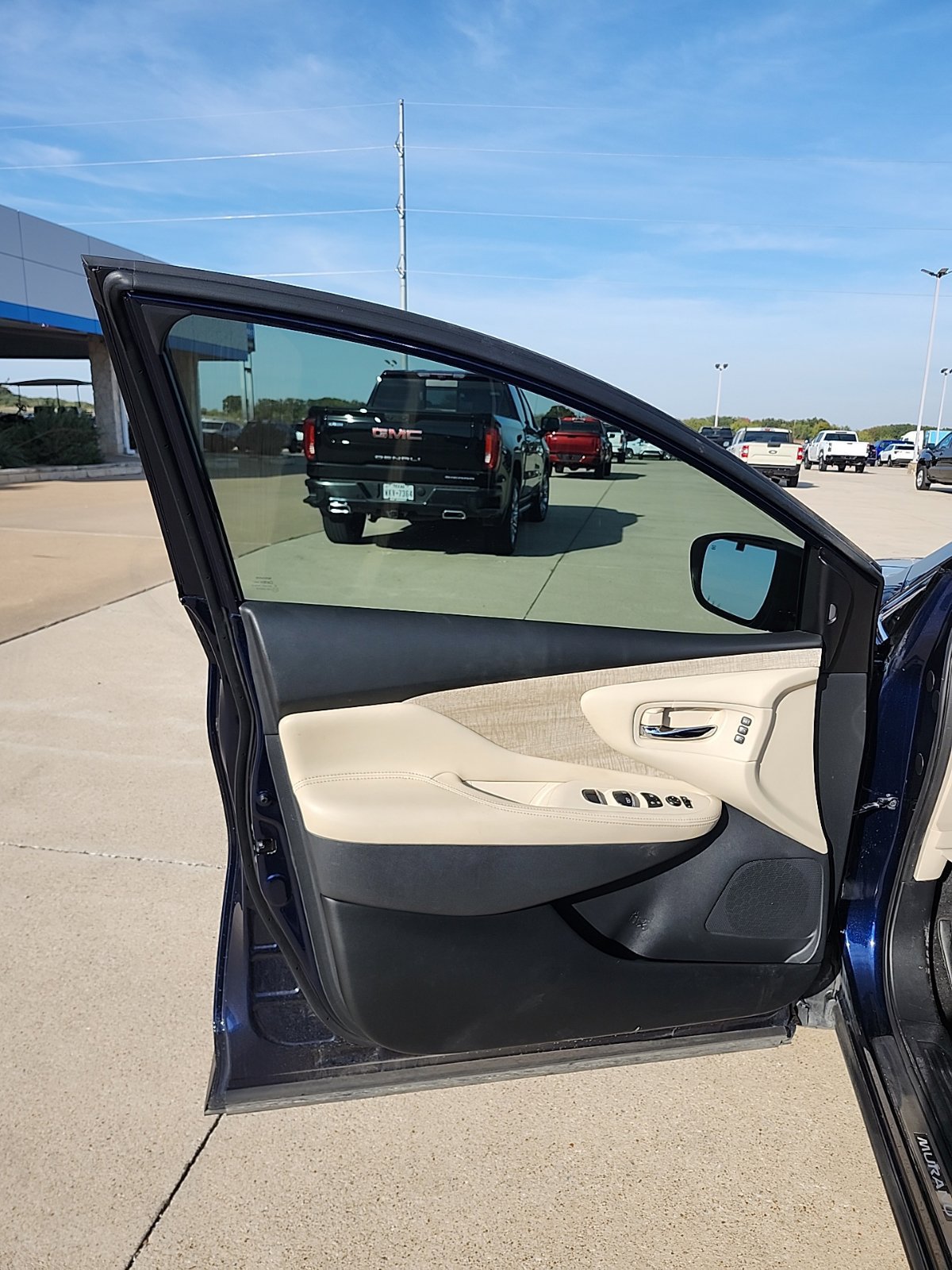 Used 2024 Nissan Murano SL AWD/4WD image 8