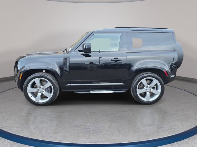 Used 2025 Land Rover Defender 90 X-Dynamic SE image 8