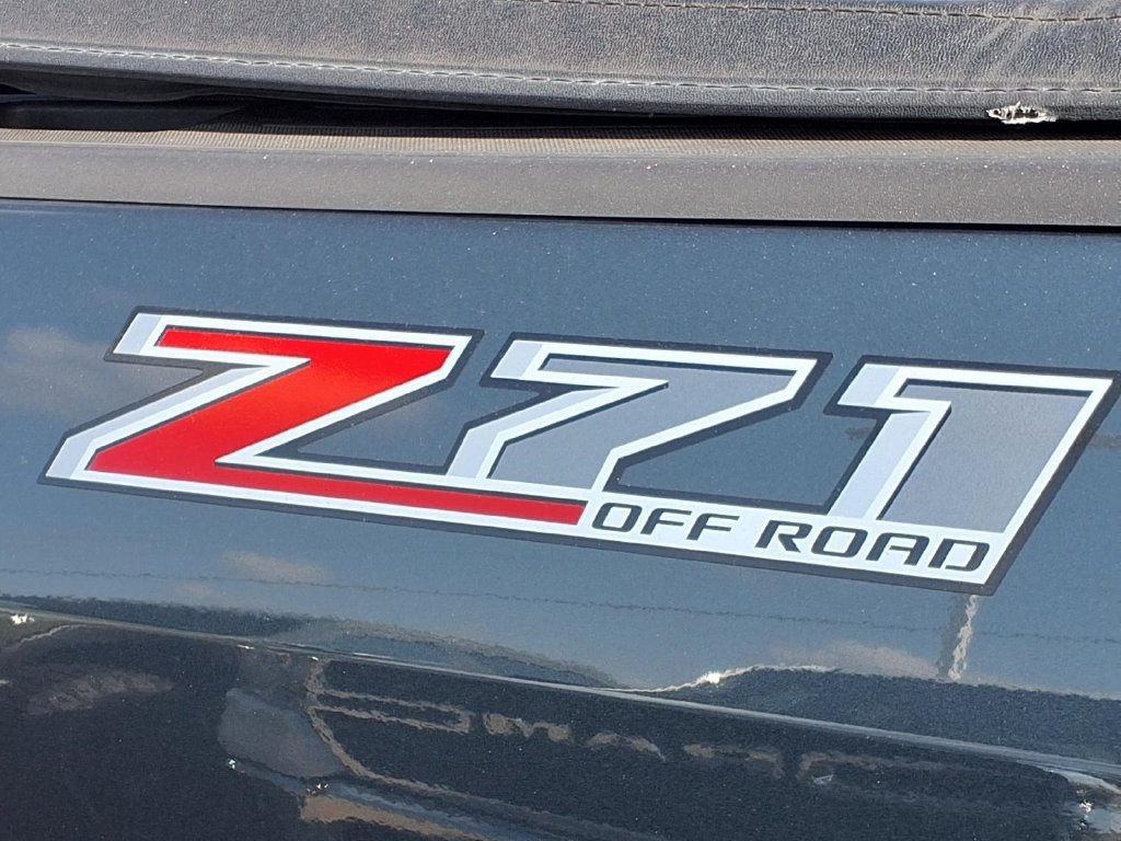 Used 2019 Chevrolet Colorado Z71 AWD/4WD image 8