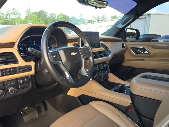 Used 2023 Chevrolet Tahoe Premier w/ Advanced Technology Package RWD image 29