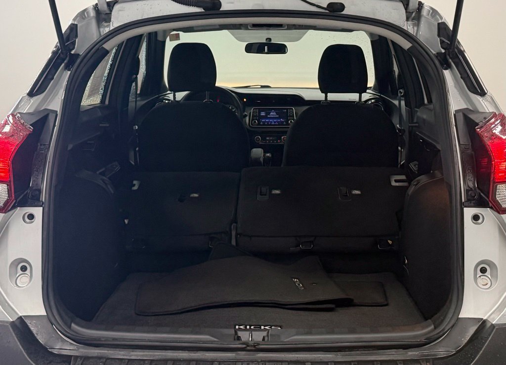 Used 2018 Nissan Kicks SV w/ Exterior Package FWD image 25