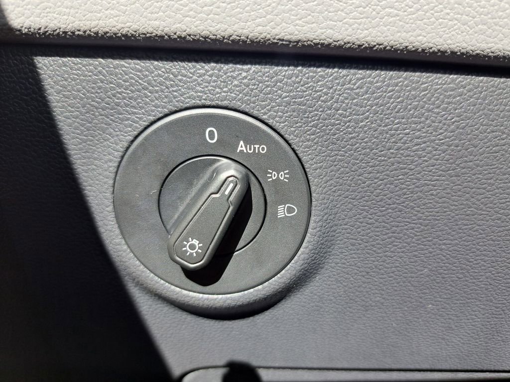 Used 2024 Volkswagen Taos S FWD image 15