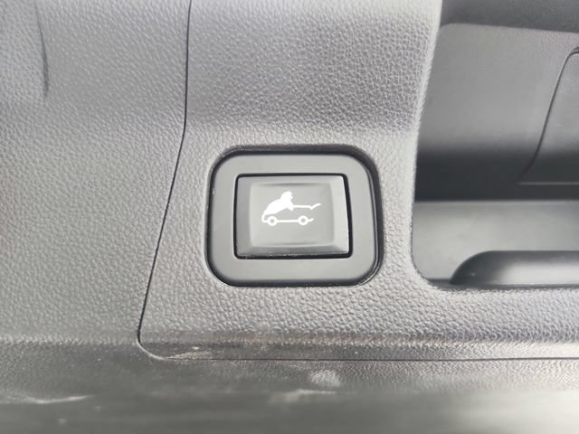 Used 2018 GMC Acadia Denali w/ Technology Package AWD/4WD image 53