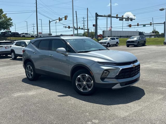 New 2026 Chevrolet Blazer LT w/ Convenience Package AWD/4WD image 2