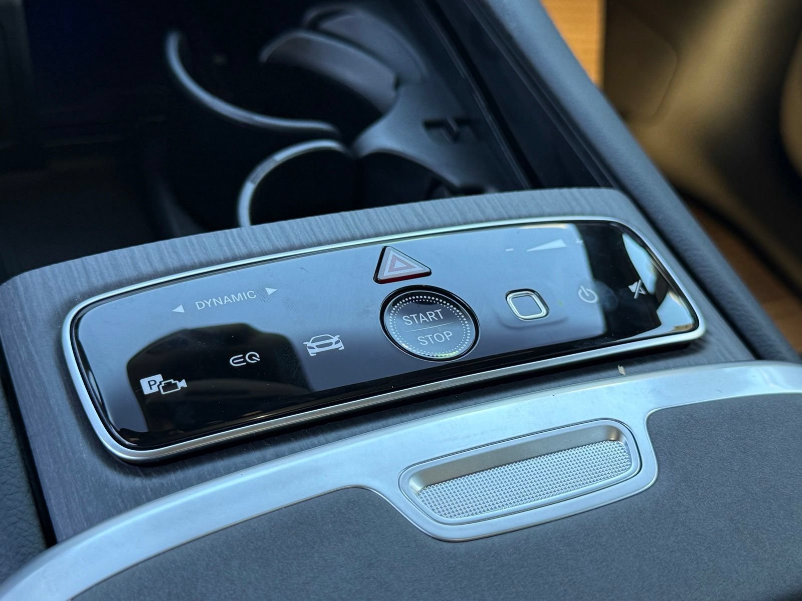 New 2026 Mercedes-Benz EQS 400 4MATIC SUV image 25