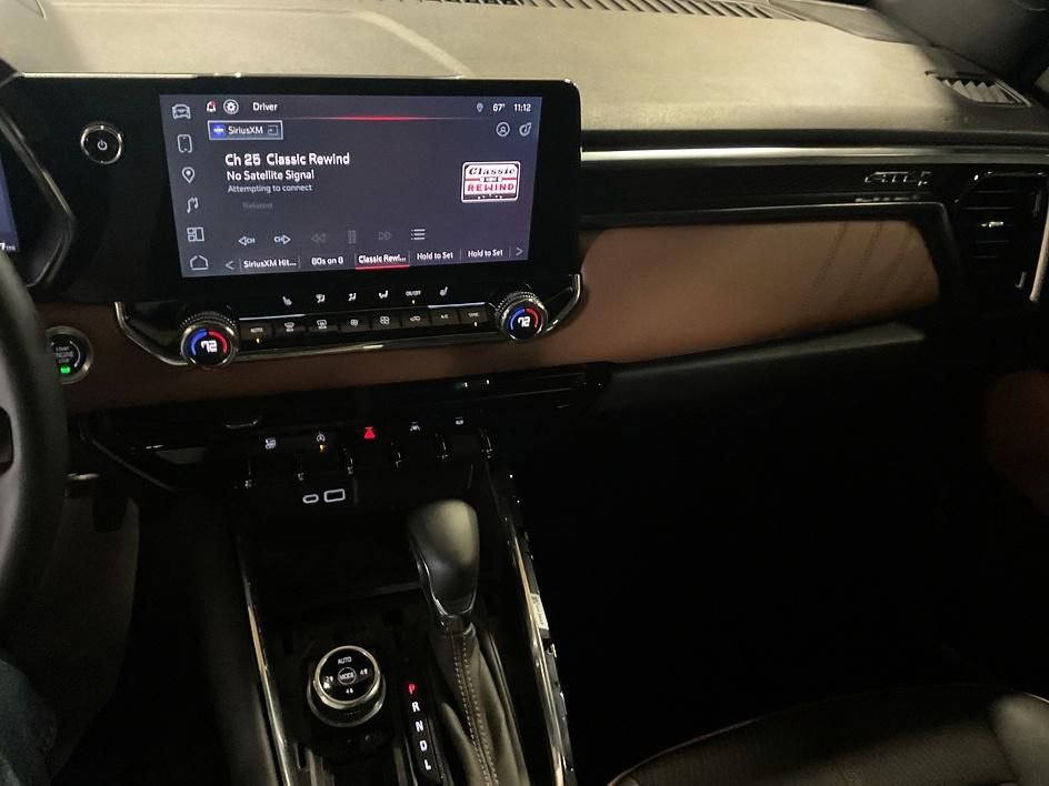 Used 2024 GMC Canyon AT4 w/ Canyon Safety Plus Package image 5