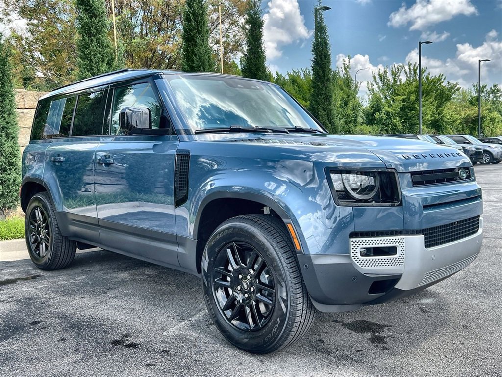 Used 2025 Land Rover Defender 110 S image 7