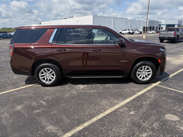Used 2022 Chevrolet Tahoe LT w/ Luxury Package AWD/4WD image 7