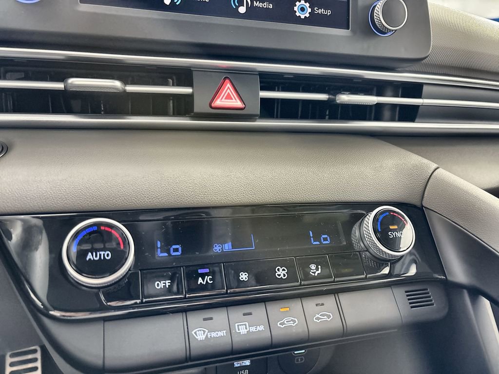 New 2026 Hyundai Elantra Sport FWD image 16