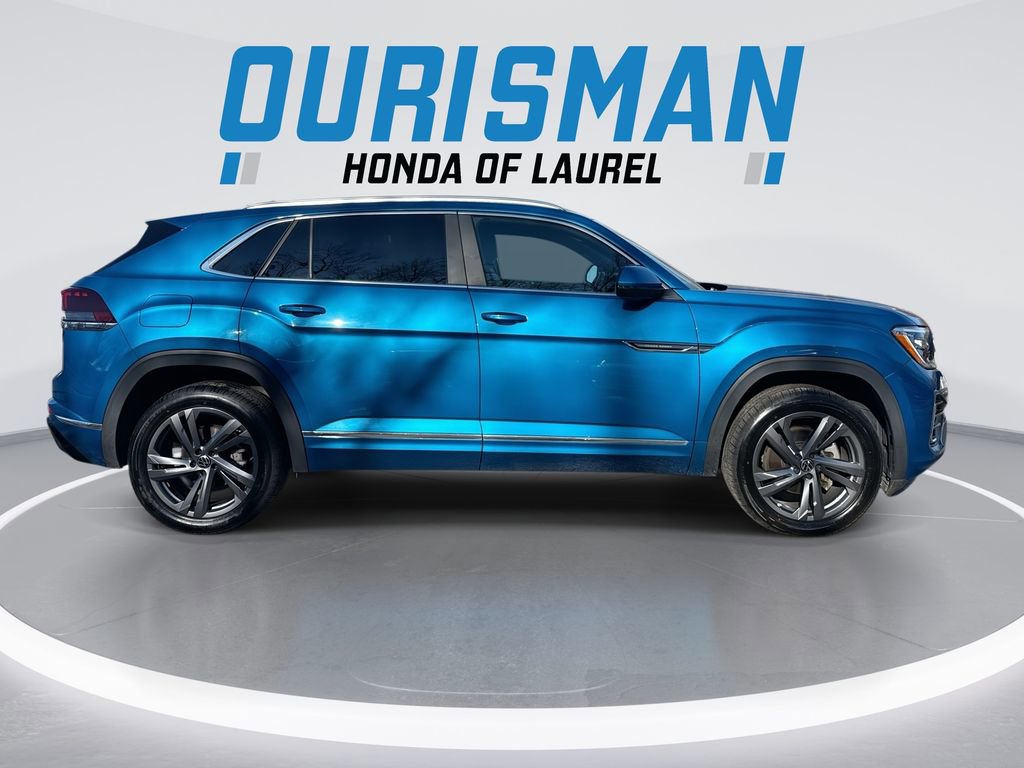 Used 2024 Volkswagen Atlas Cross Sport SEL R-Line image 9