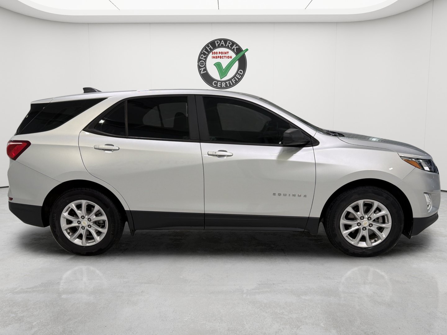 Used 2021 Chevrolet Equinox LS FWD image 6