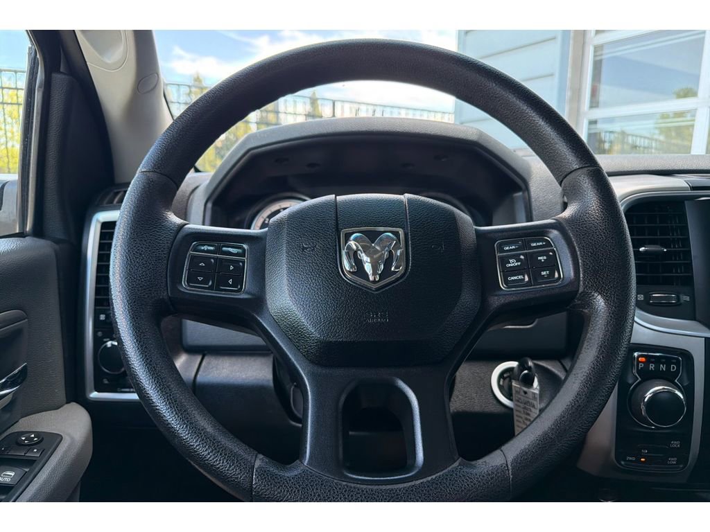 Used 2017 RAM 1500 Classic SLT image 23