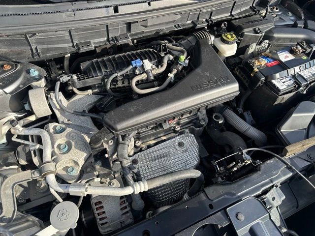 Used 2018 Nissan Rogue SL w/ Premium Package image 32