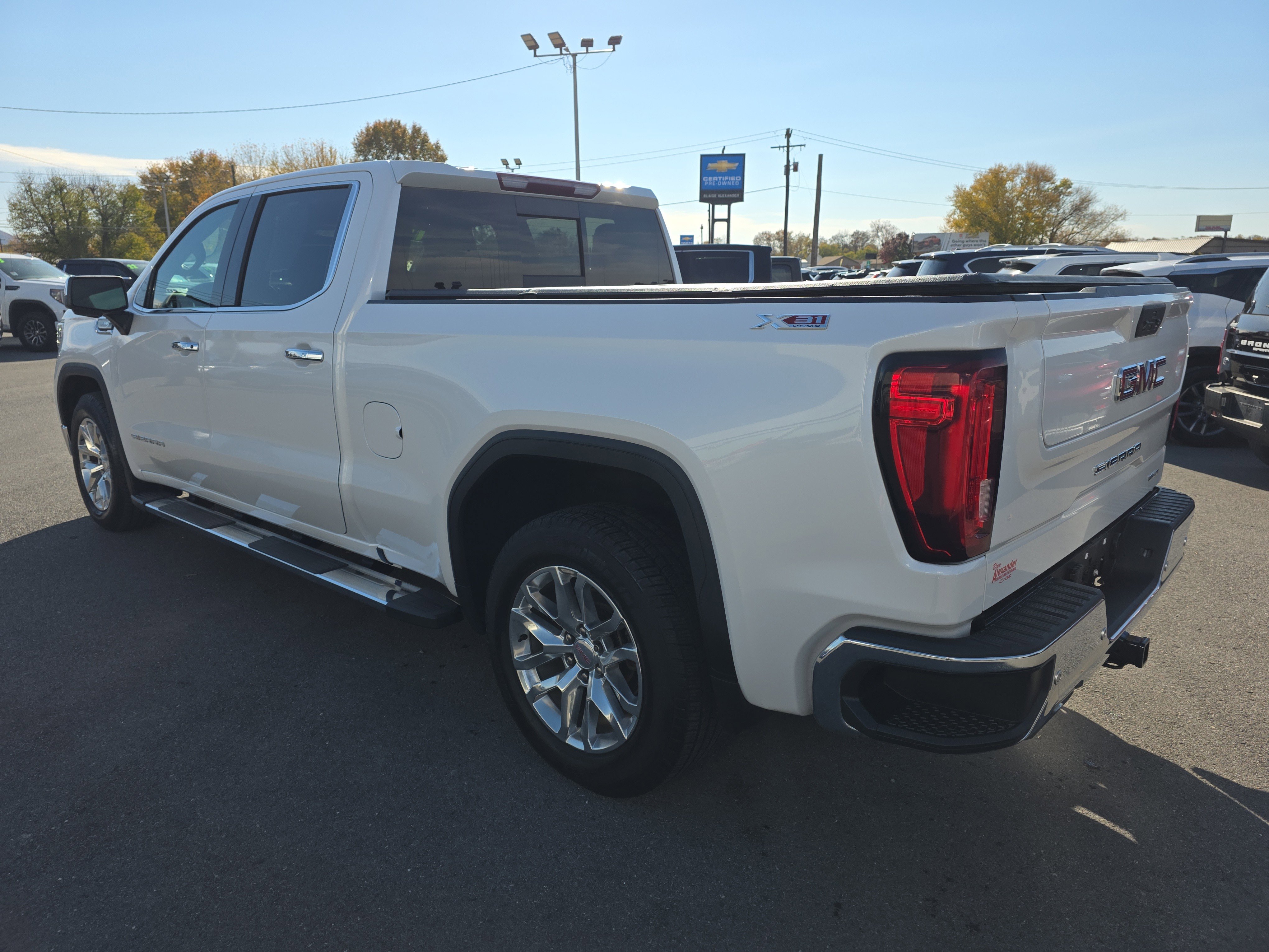Used 2019 GMC Sierra 1500 SLT w/ SLT Premium Plus Package image 6