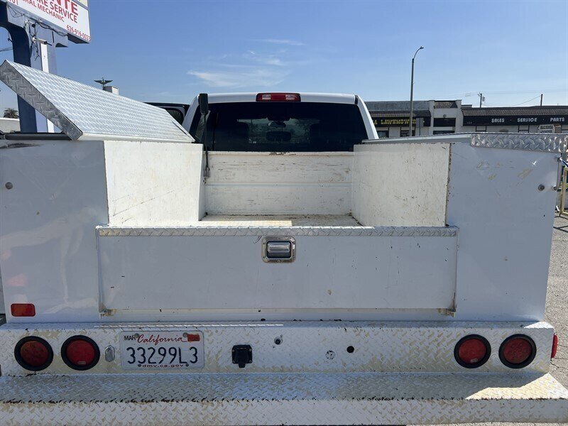 Used 2022 RAM 2500 Tradesman w/ Chrome Appearance Group AWD/4WD image 9