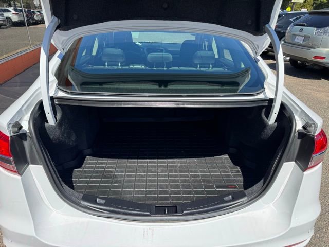 Used 2020 Ford Fusion SE FWD image 23