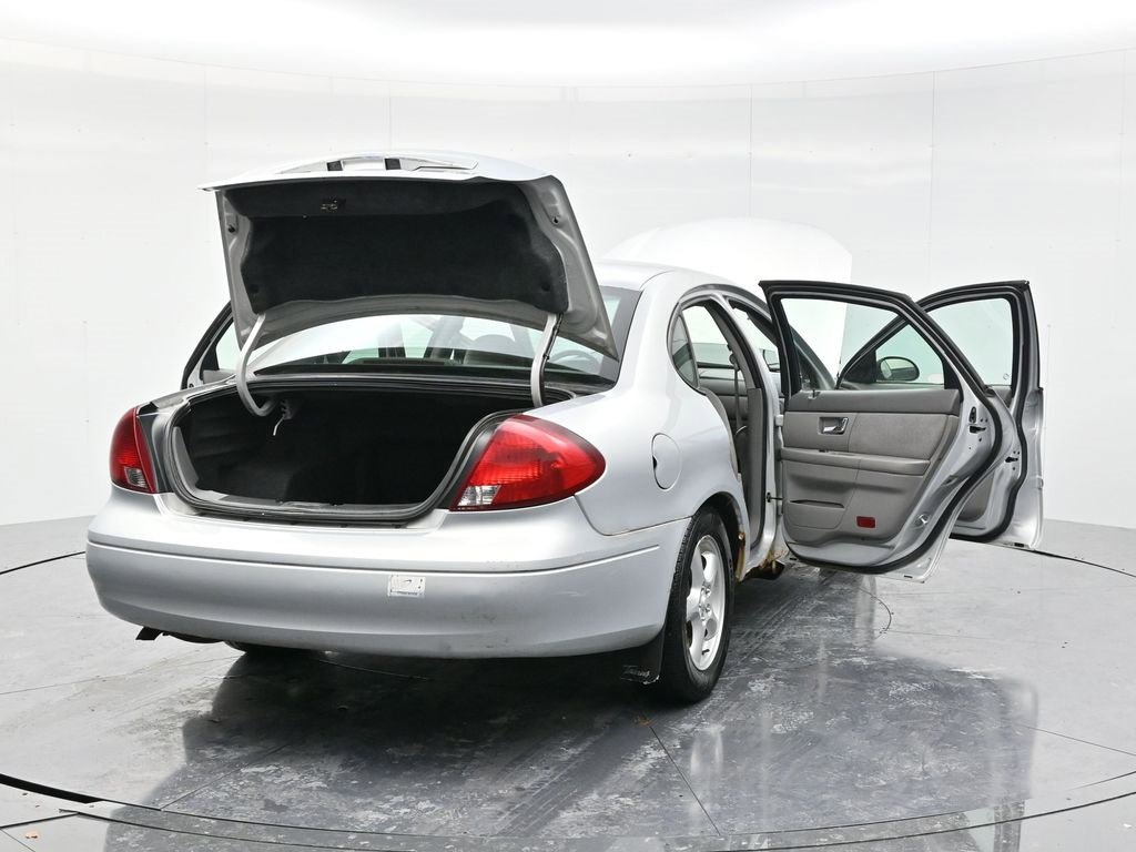 Used 2002 Ford Taurus SE image 49