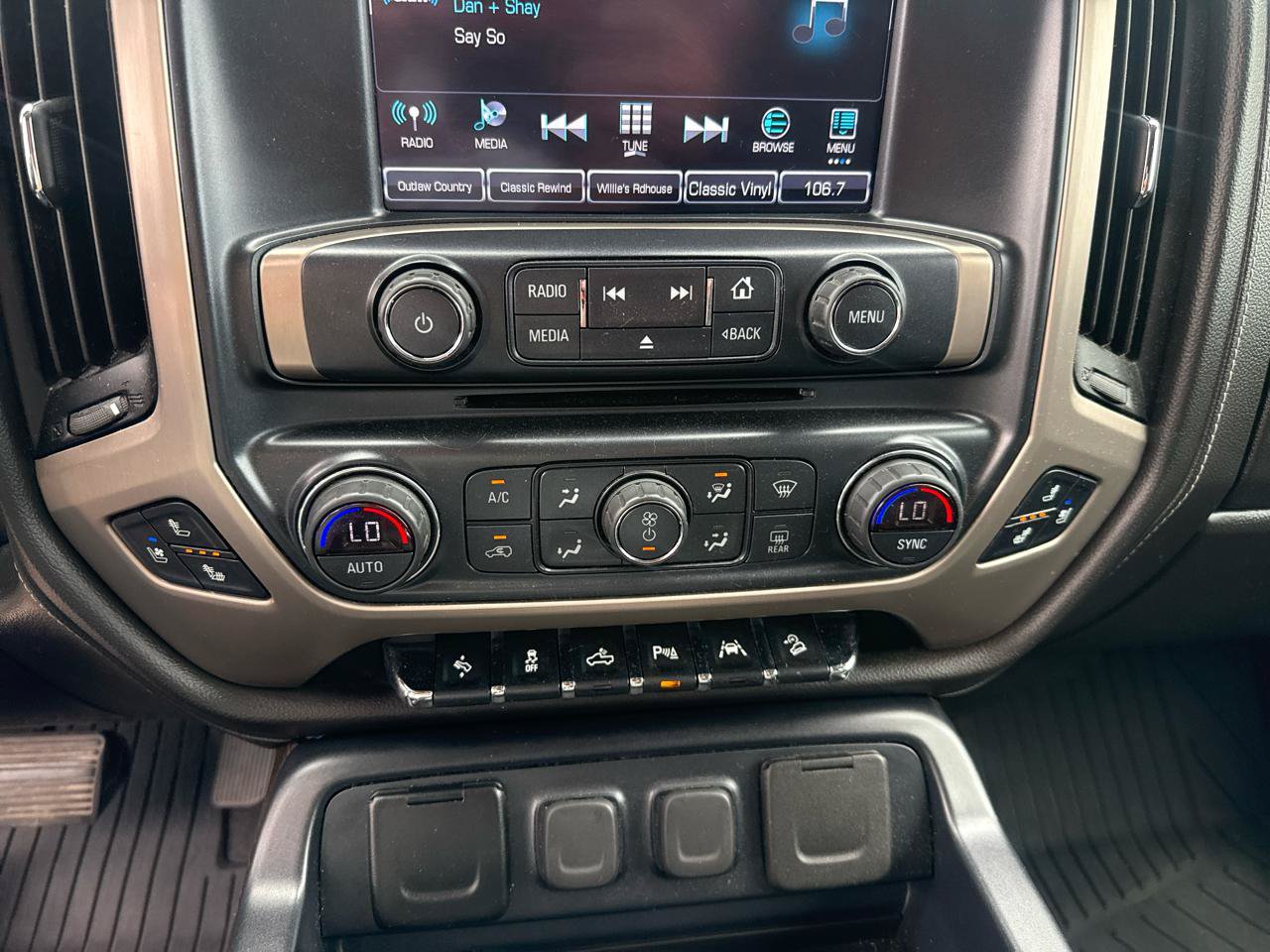 Used 2018 GMC Sierra 1500 Denali AWD/4WD image 17