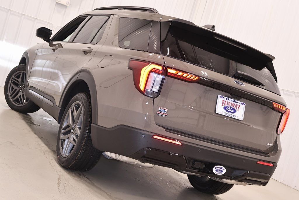 New 2026 Ford Explorer ST-Line w/ ST-Line Street Pack image 36