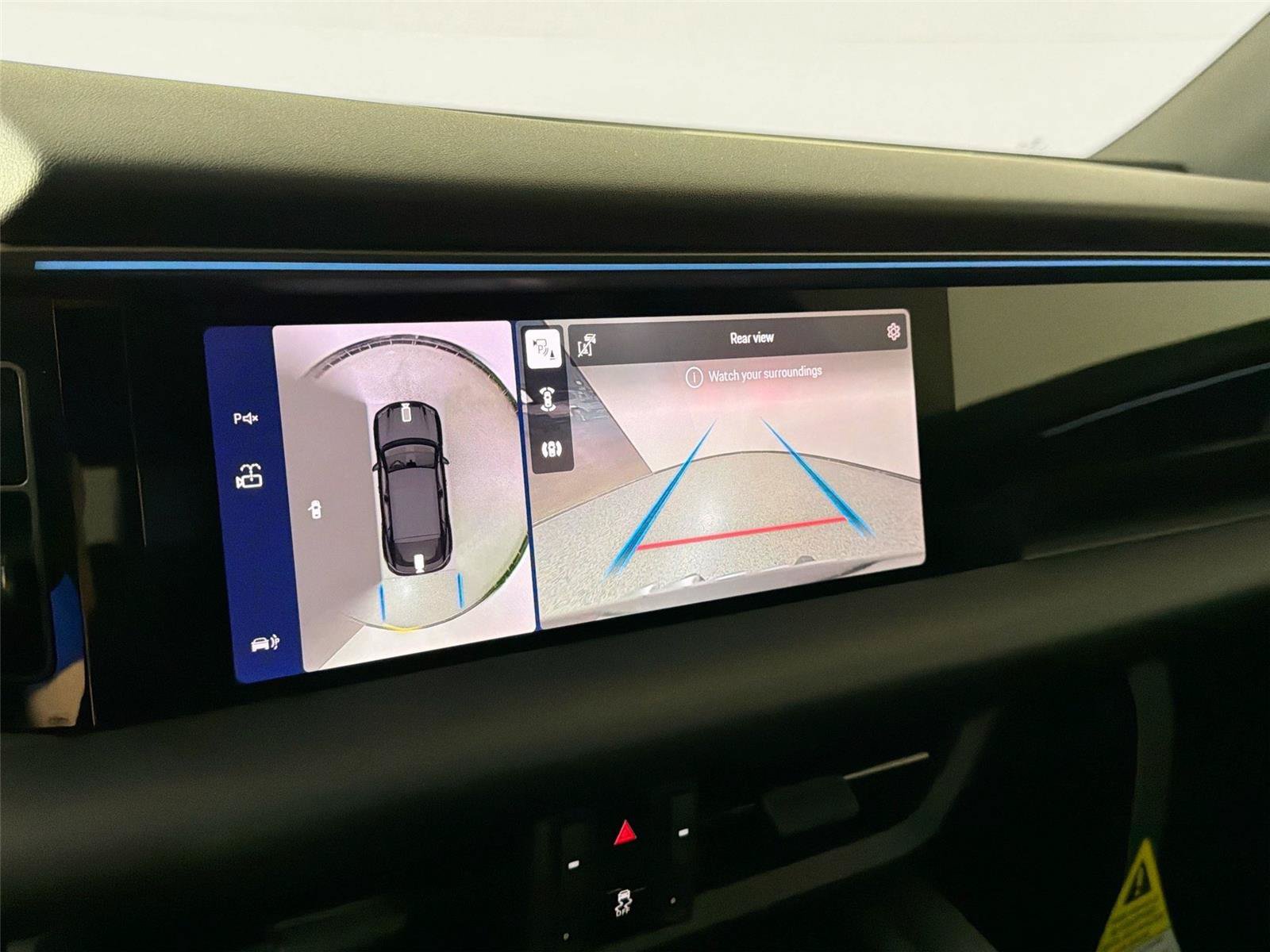 Certified 2026 Porsche Macan 4 Electric RWD image 23