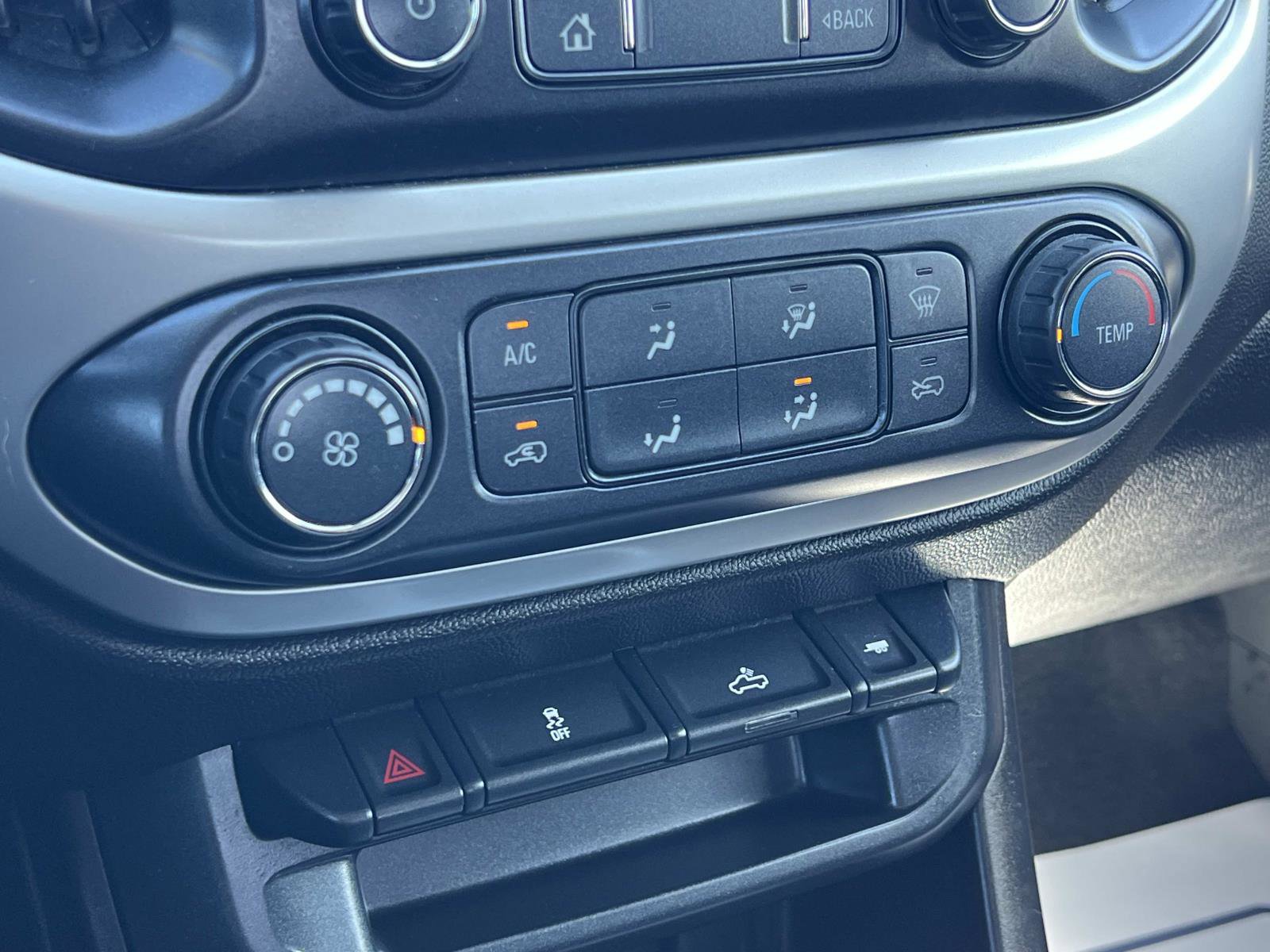 Used 2019 Chevrolet Colorado LT image 14