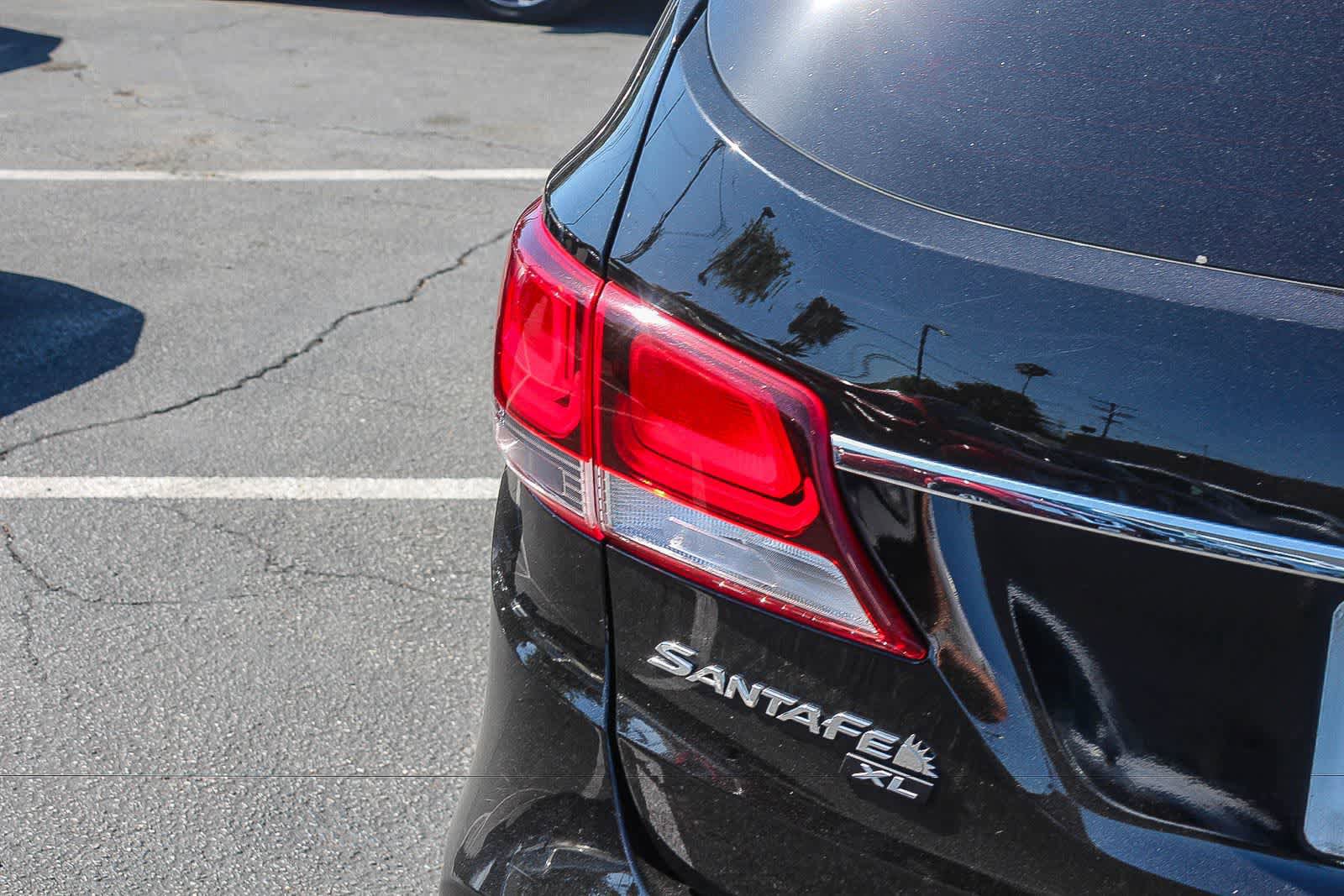 Used 2019 Hyundai Santa Fe XL SE w/ SE Premium Package 02 FWD image 8