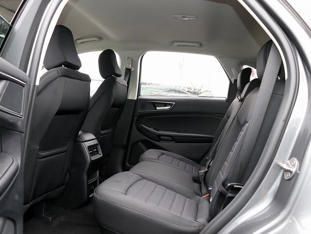 New 2024 Ford Edge SE image 12