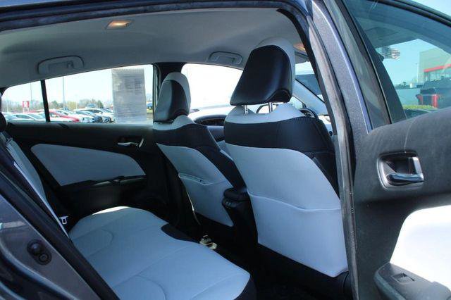 Certified 2022 Toyota Prius Limited FWD image 10