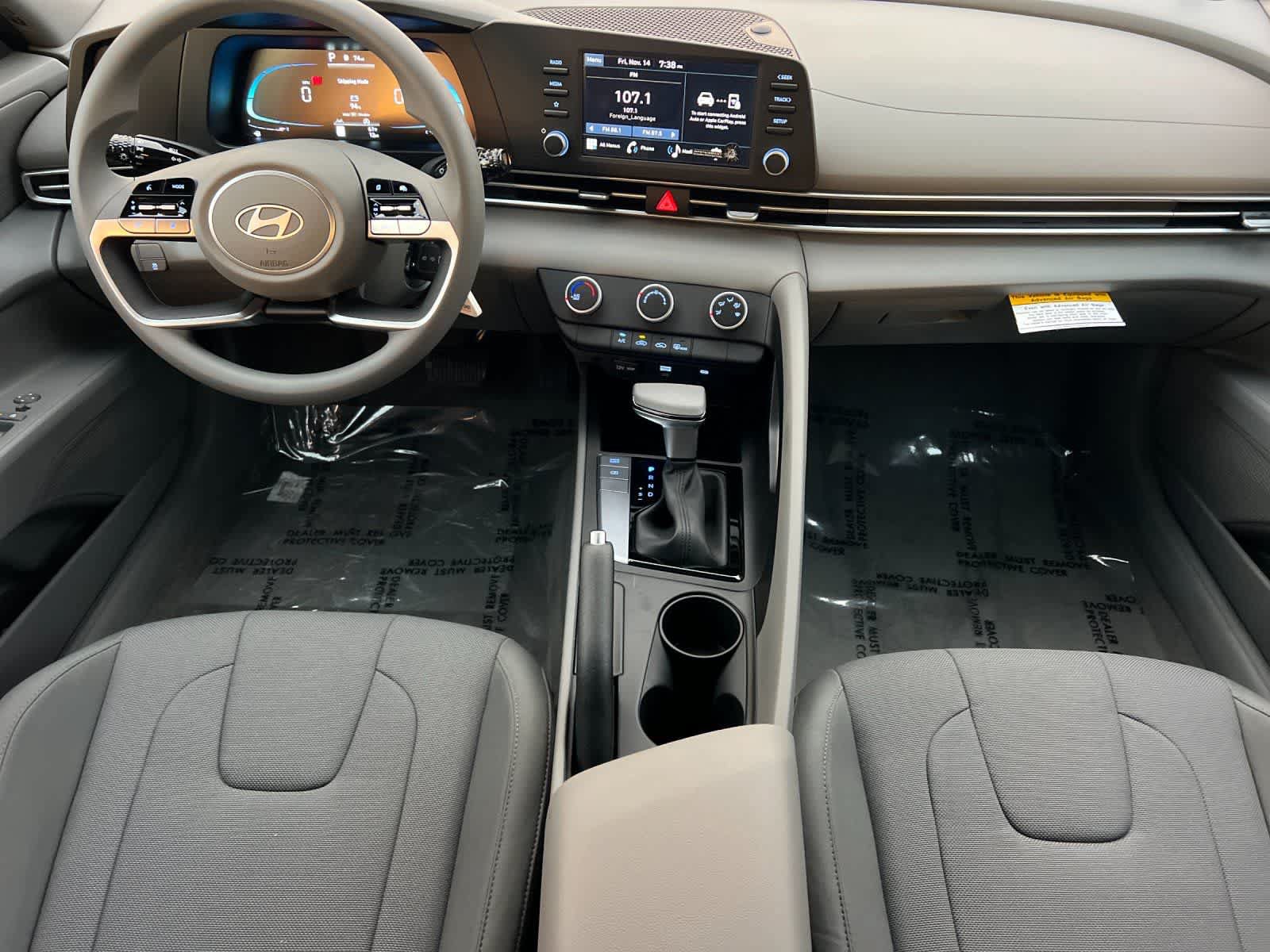 New 2026 Hyundai Elantra SE FWD image 4