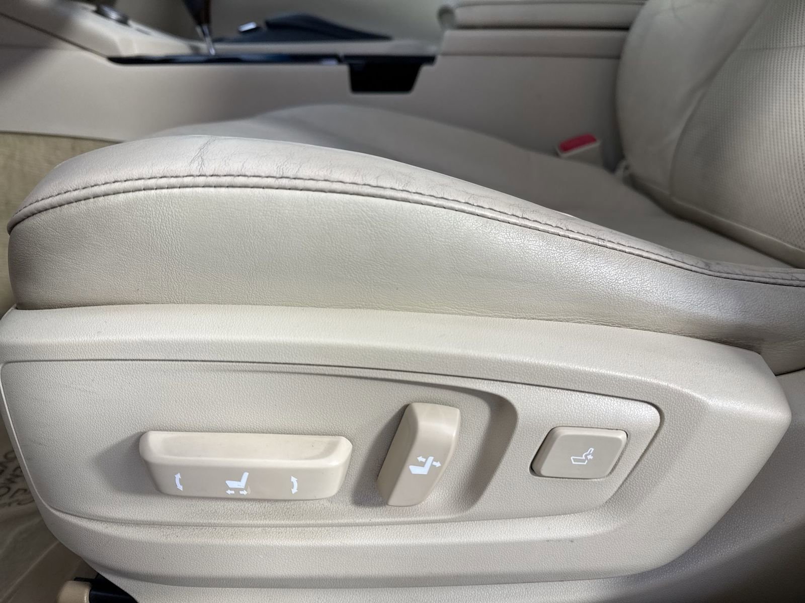 Used 2013 Lexus ES 350 w/ Luxury Pkg image 22