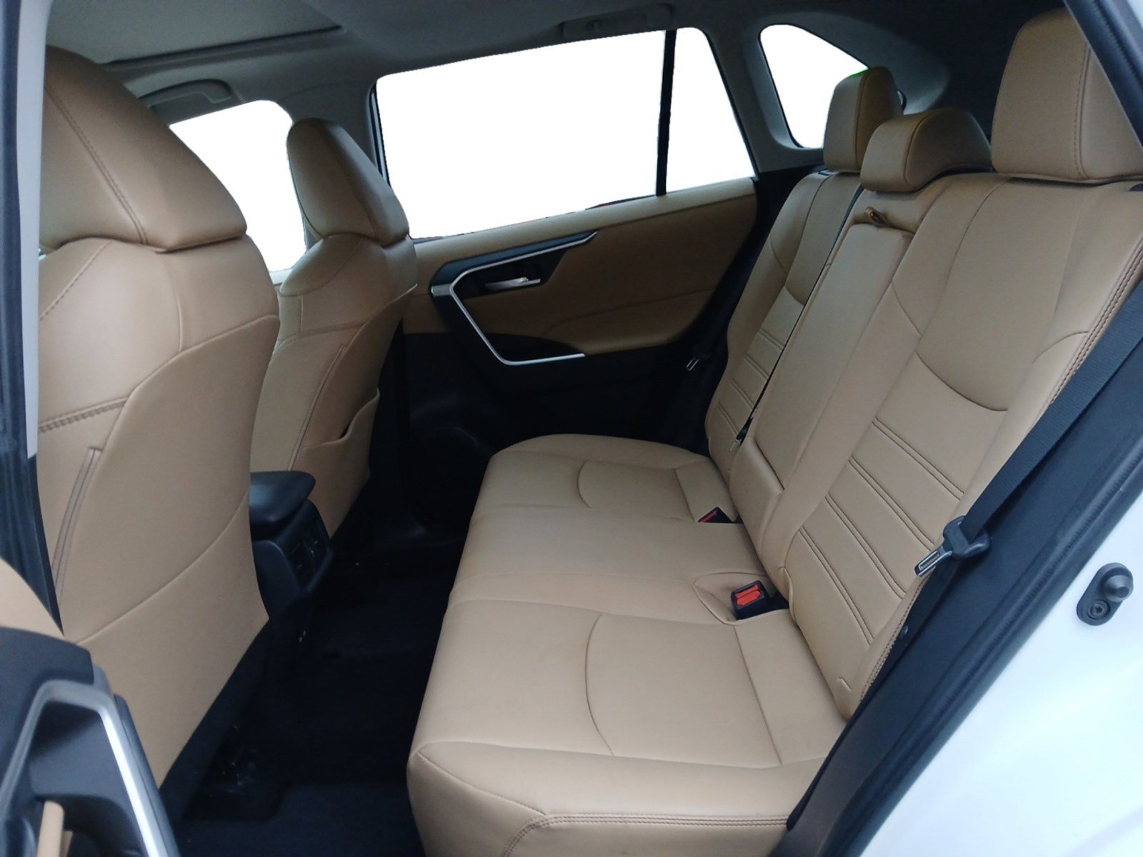 Used 2023 Toyota RAV4 XLE Premium image 13