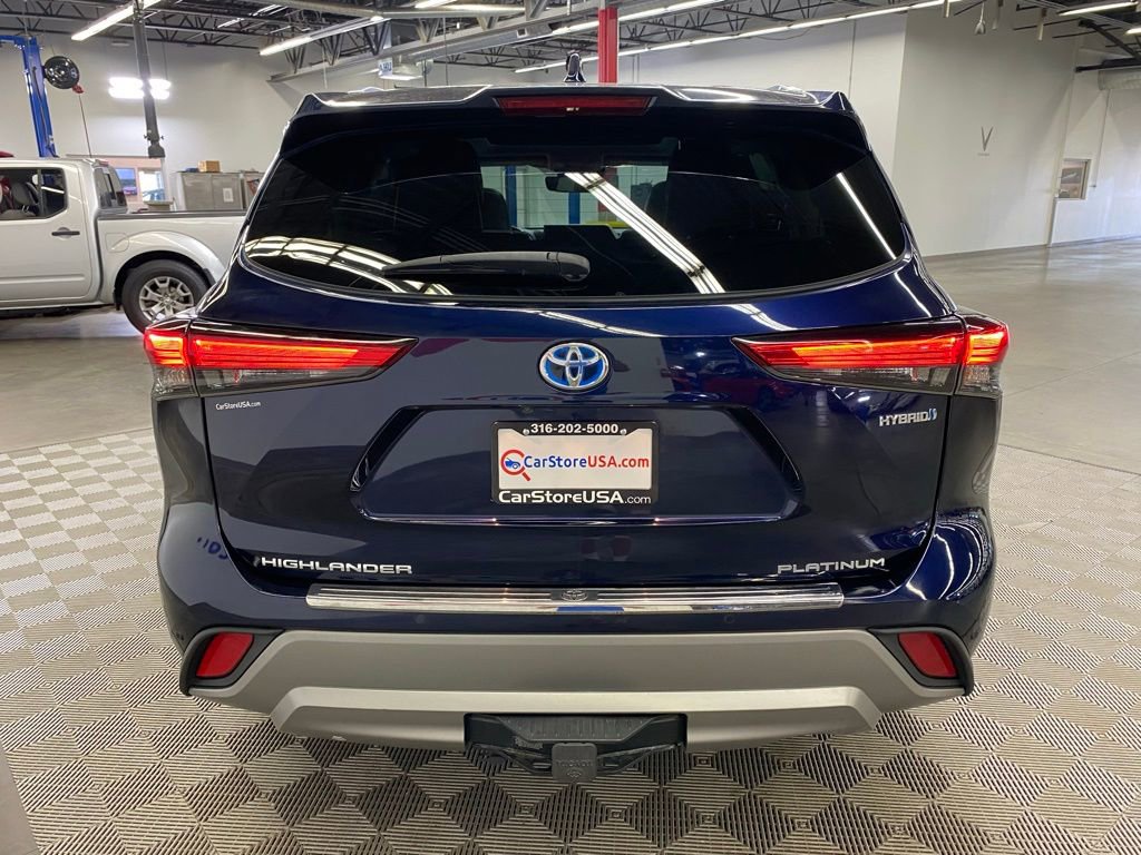 Used 2022 Toyota Highlander Platinum image 12